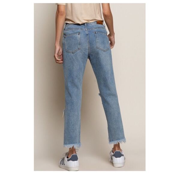 DISTRESSED Boyfriend Fit Ankle Length Jeans - Picture 13 of 16